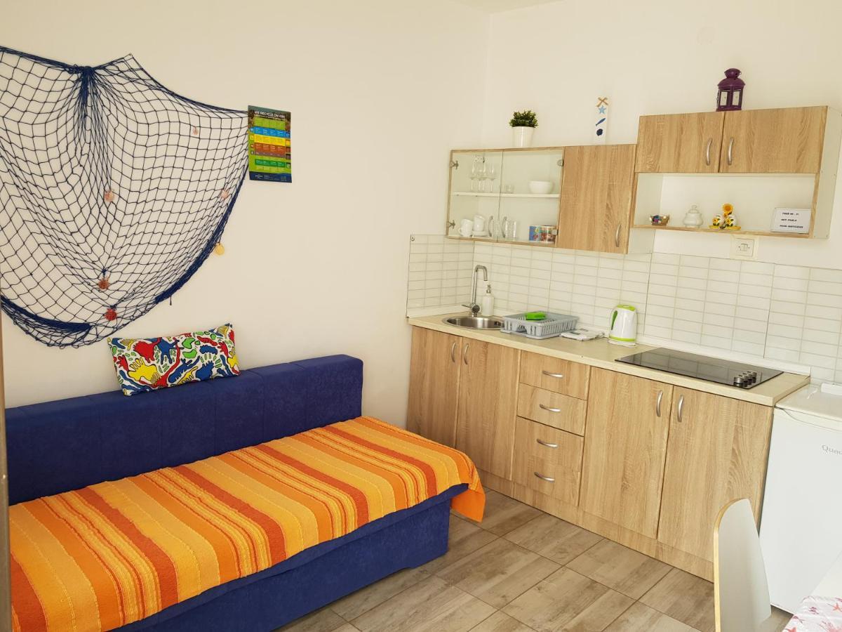 Apartments Dora And Tonka Krk Porat  Exterior photo