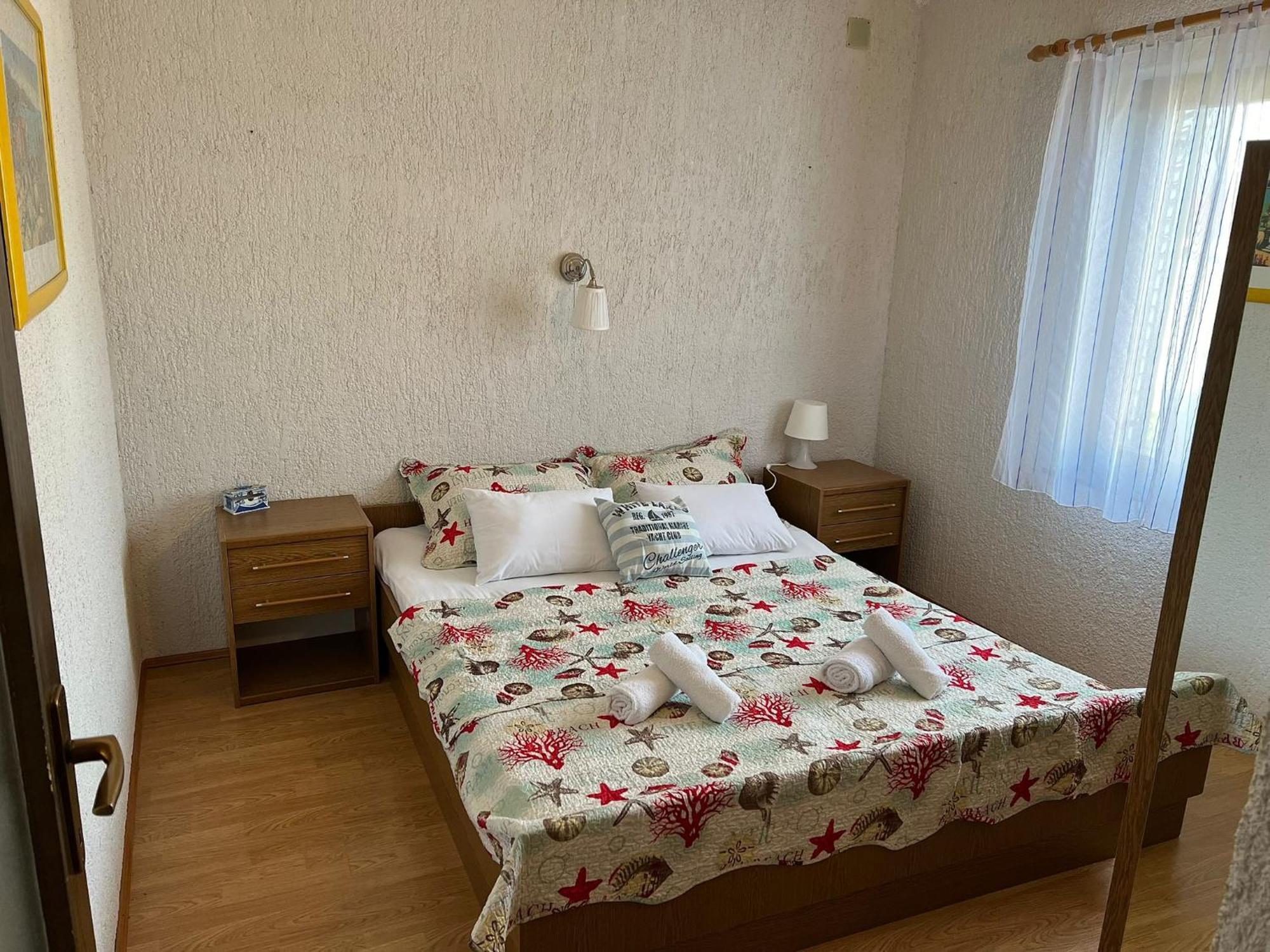Apartments Dora And Tonka Krk Porat  Exterior photo