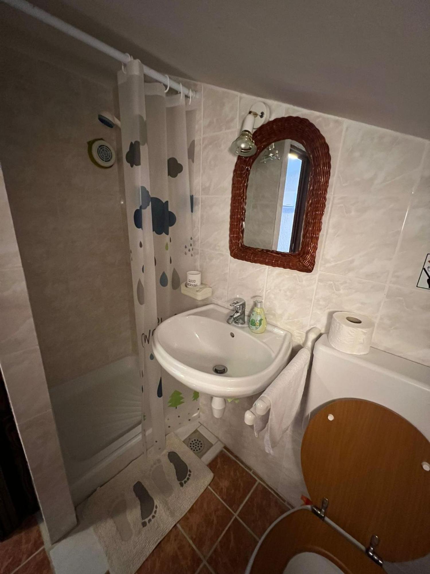 Apartments Dora And Tonka Krk Porat  Exterior photo