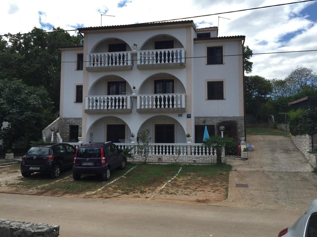 Apartments Dora And Tonka Krk Porat  Exterior photo