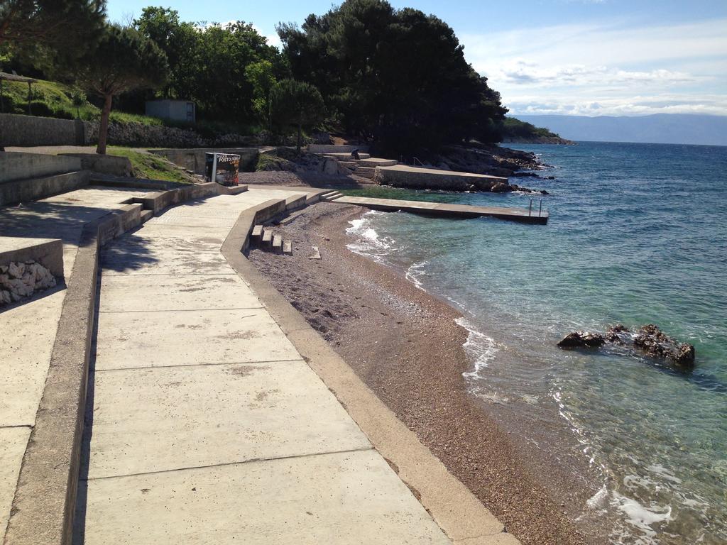 Apartments Dora And Tonka Krk Porat  Exterior photo